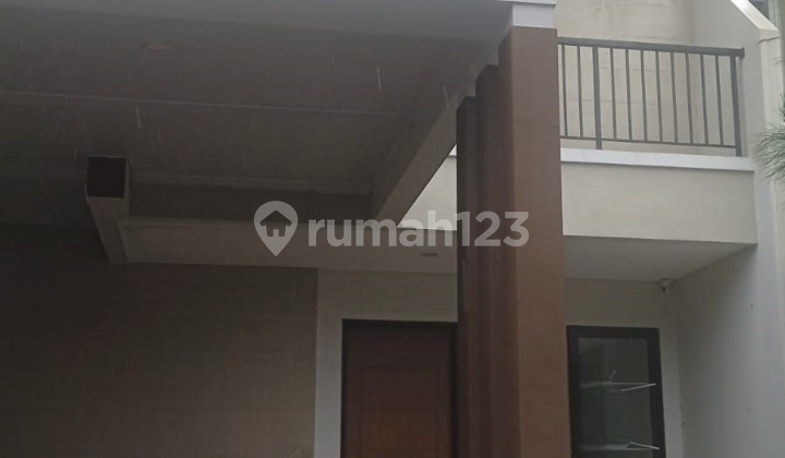 Rumah Lagi Renovasi di Podomoro Golf View, Negoable 1