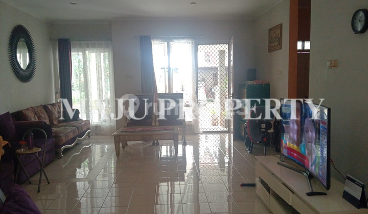 Rumah Bagus 2 Lantai di Kota Wisata, Jual Cepat 2