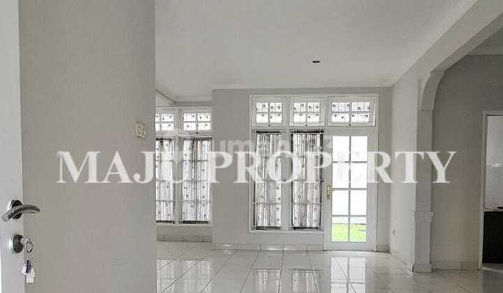 House, 2 Floors, Ready to Occupy, in Legenda Wisata 2