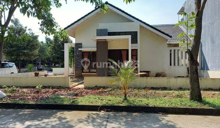 Rumah Bagus Unfurnished di Harapan Mulya, Bekasi b0600  1