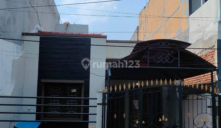 Rumah Bagus Unfurnished SHM di Duta Bumi, Bekasi b0504  1