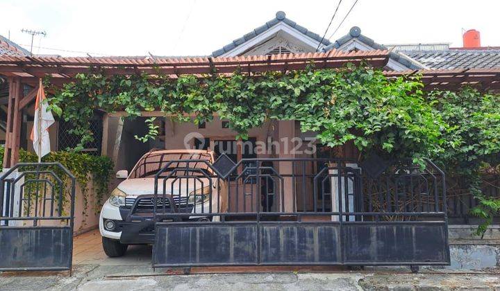 Rumah Bagus SHM di Bulevar Hijau, Bekasi b1207  1