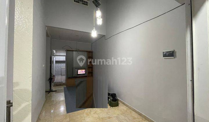 Rumah Kontrakan 2 Lantai Bagus SHM di Metland Menteng, Jakarta B1031 Timur 2