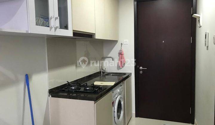 Apartemen  Puri Mansion Studio  Furnished View Pool 2