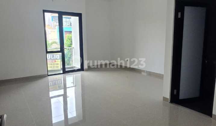 Rumah Baru di Kavling Dki Meruya Jakarta Barat 2