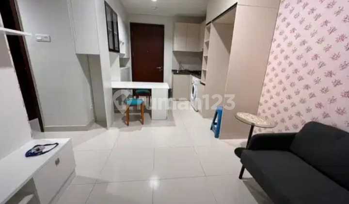 Di Sewakan Apartemen Puri Mansion 3 Kamar Tidur Furnished