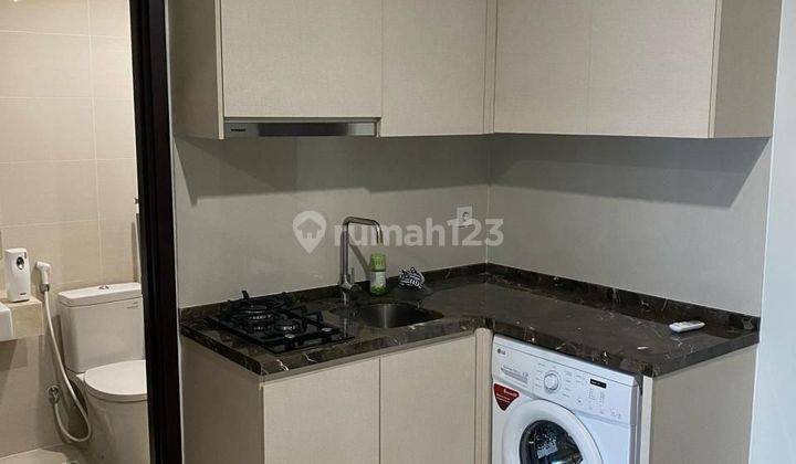 Apartemen Puri Mansion 3 Kamar Tidur Semi Furnished Bagus 2