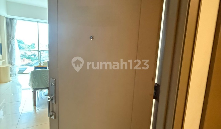Apartemen Taman Anggrek Residence 3 Kamar Tidur Bagus