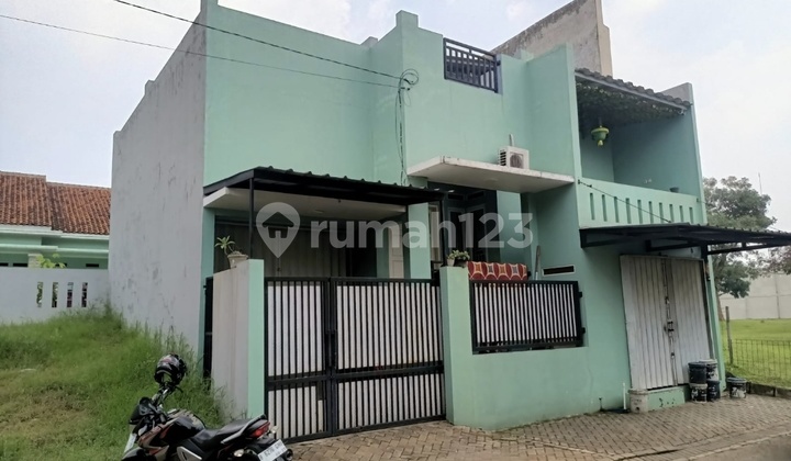 Rumah 2 Lantai. Bebas Banjir. Siap Huni. Dekat Toll. 1