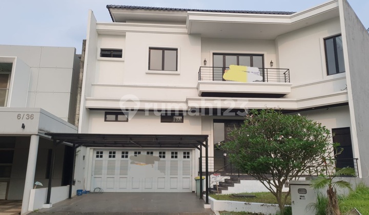 Rumah 2 Lantai. Luas. Bebas Banjir. Dekat Sekolah