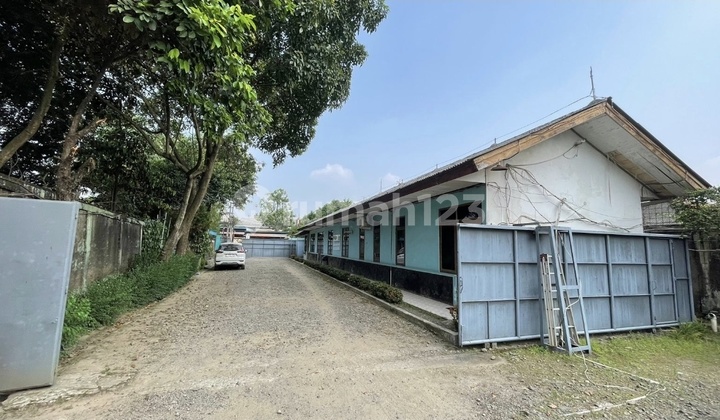 Pabrik. Row Jalan Lebar. Akses Kontainer. Pabrik. Row Jalan Lebar. Akses Kontainer.