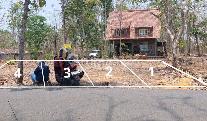 Tanah Strategis Mangku Jalan Aspal