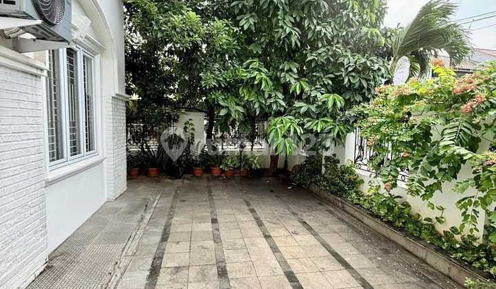 For Sale, Ready-to-Occupy Hook House in Taman Galaxy, Bekas 2