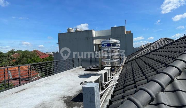 Dijual cepat rumah hook di cluster tropical garden grand galaxy 2