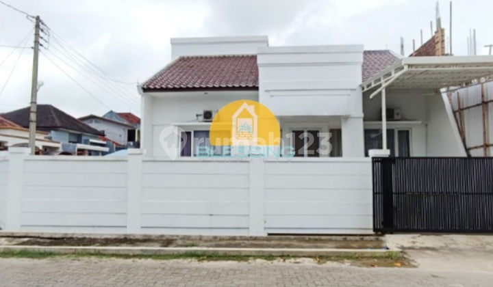 Dijual Rumah Bagus Estetik Shm Di Puri Anjasmoro Bebas Banjir 2