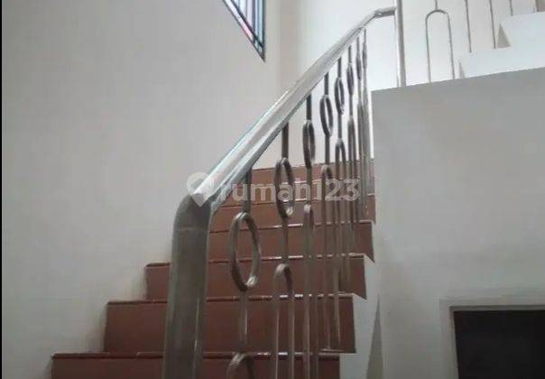 Disewakan Ruko Didaerah Jl.letkol Tit Sudono,kudus 8