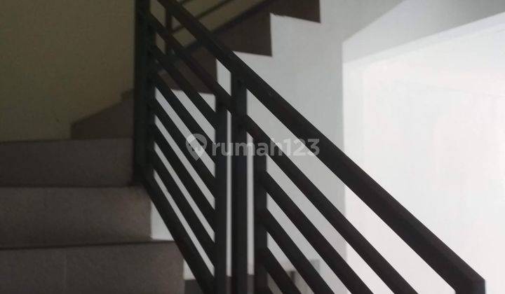 Disewakan Ruko 2 Lantai Didaerah Jl Suryokusomo , Kudus. SHM 6