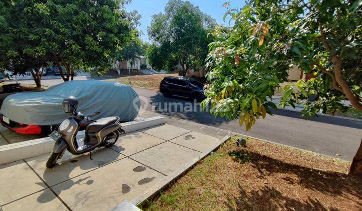 Rumah SHM Butuh Renovasi hadap tenggara dekat danau BSB 2