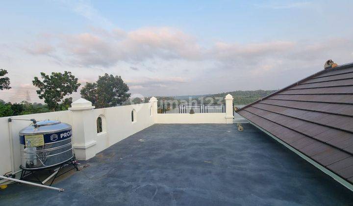 Rumah Istimewa 2 Lantai View Bagus Hadap Selatan 2