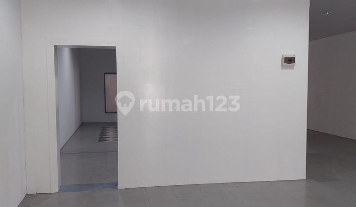 Strategic 533 sqm Ready-to-Use Good Ruko in Central Semarang 2