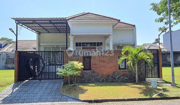 Dijual. Rumah Bagus Shm Di Graha Padma Mewah Estetik Bebas Banjir 1