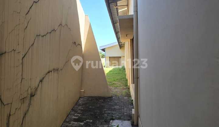 Warehouse for Archives for Rent in Yos Sudarso Street Area, Semarang 2