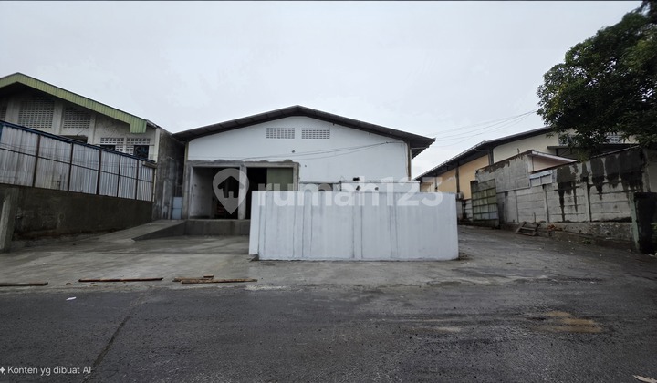 New Warehouse Cheap Strategic In Industrial Area