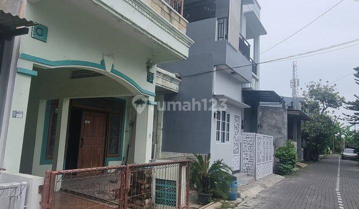 Rumah Murah 2 Lantai Bebas Banjir Dekat Ke Pusat Kota 1