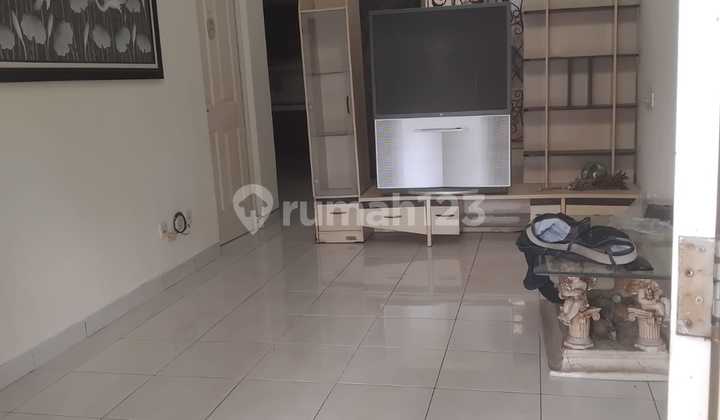 Jual Rumah Strategis Fasilitas Lengkap Di Graha Padma(adenia) Shm 1
