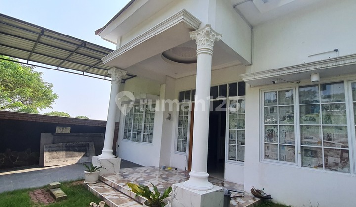 Dijual. Rumah Bagus Shm Di Graha Padma Mewah Estetik Bebas Banjir 2