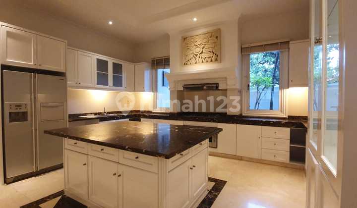 Glass House at Pejaten Kemang Area  14
