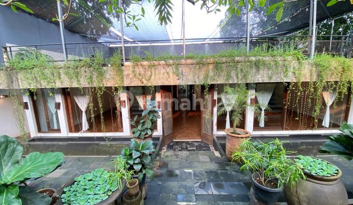 Luxury House in Kemang Timur - Spacious & Lush
