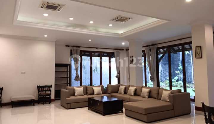 Luxurious and Serene House in Bogor, Near the City Center 2
