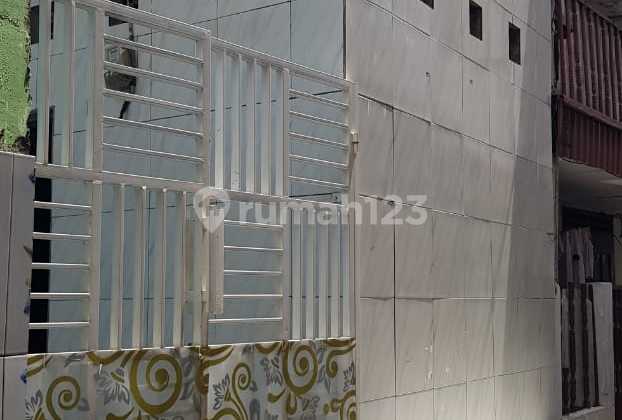 Rumah Baru 4Kt Strategis dan Siap Huni di Kalibata Timur Rumah Baru 4Kt Strategis dan Siap Huni di Kalibata Timur