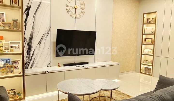 Rumah 2 Lantai Eksklusif Full Furnished di Alam Sutera, Lokasi Strategis 1