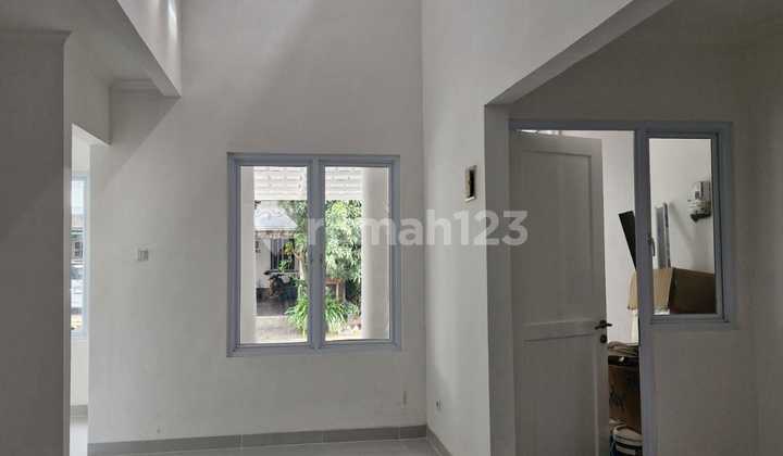 Rumah 2 Lntai Siap Huni Sdh Renovasi Kota Wisata Pesona Amsterdam 2