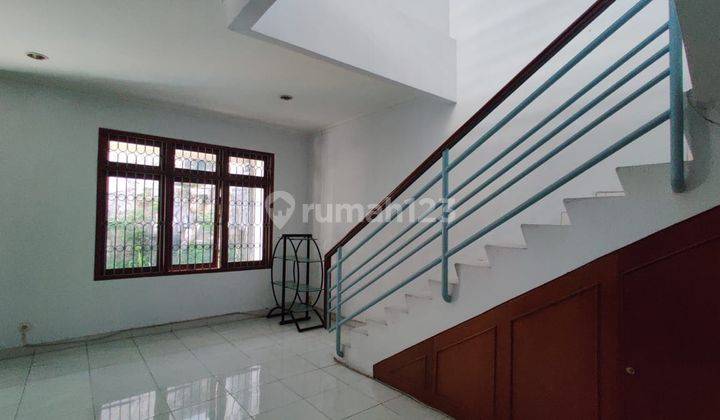 Rumah 2 Lantai di Raffles Hills Cibubur di JUAL Cepat 2