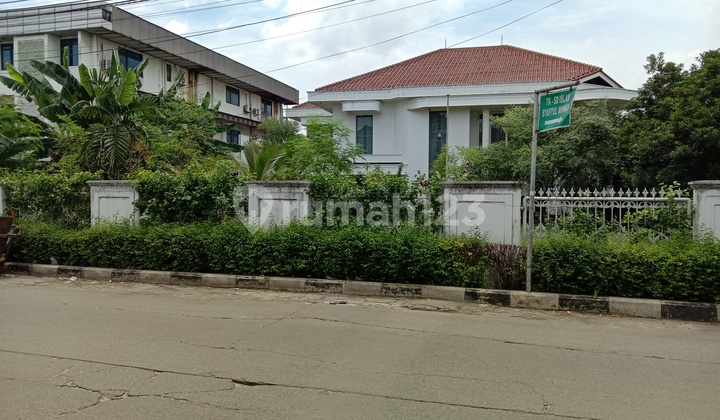 Rumah Mewah Strategis  Raya Kemang Jaticempaka Bekasi di JUAL