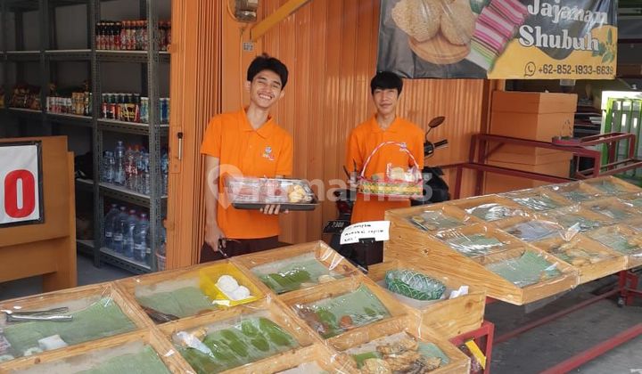tampak depan rumah hook strategis berikut ruko