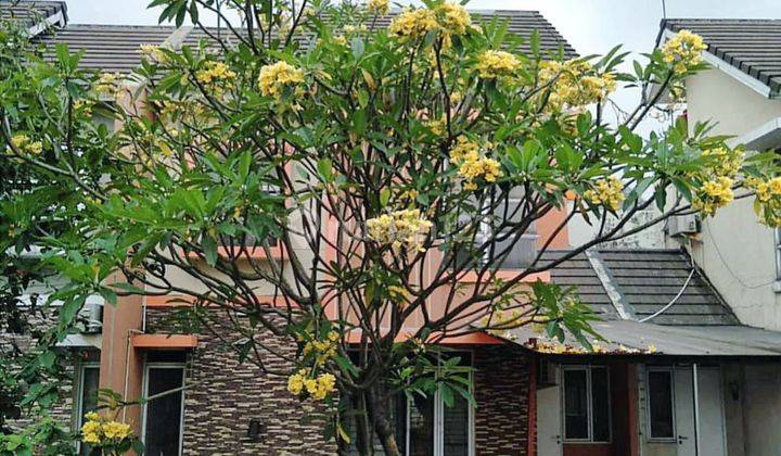 Rumah depan Taman/Fasum Metland Transyogi Cluster Gloxinia 2