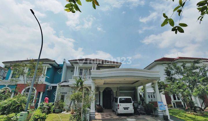 Rumah depan Taman Cluster Monaco Kota Wisata Cibubur 2