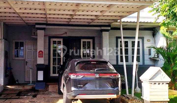 Ready-to-Occupy 2-Story Orlando Charm Tourist City House For Quick Sale