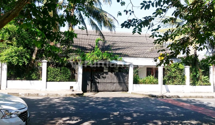 For Quick Sale: Strategic, Green, and Spacious House in the Center of Bogor City 2