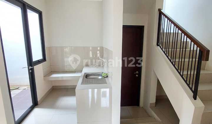 Rumah 2 Lantai Siap Huni Kota Wisata Cibubur Cluster Visalia 2