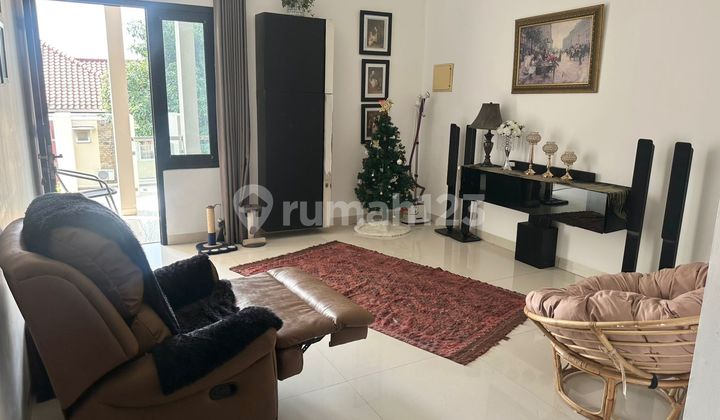 3-Story Luxury Hook House with Basement for Sale in Legenda Wisata 2