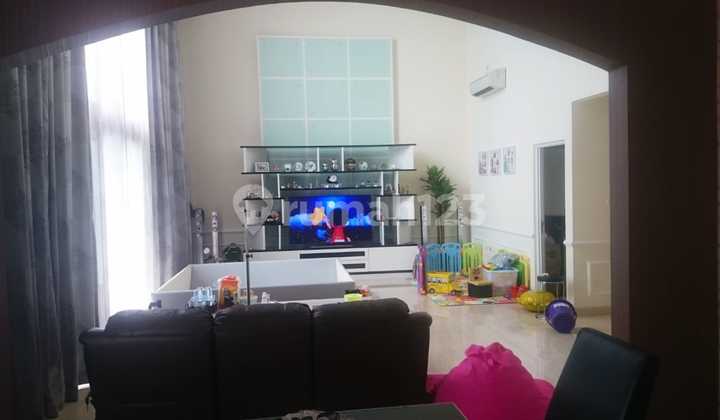 Rumah Mewah Nuansa Klasik Ada Kolam Renang Legenda Wisata Dijual 2