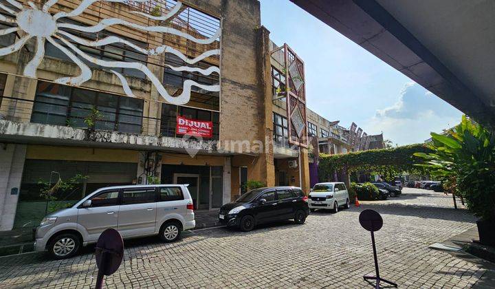 Ex Bank Shophouse for Sale in Kuta 2