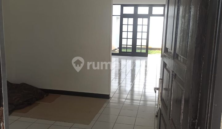 Cheap House for Sale Inside Tanjung Barat Indah Complex Cheap House for Sale Inside Tanjung Barat Indah Complex