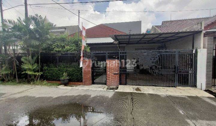 Dijual cepat Rumah  bagus terawat di  kebayoran Lama 1