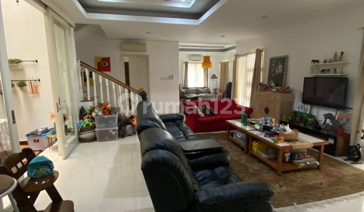 Rumah Dijual di Pondok Indah.